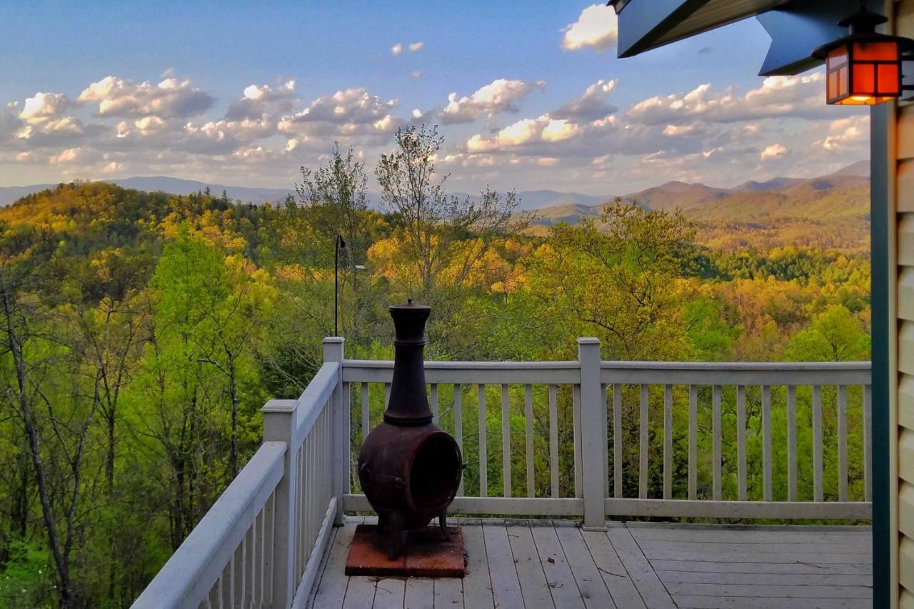 Secluded Mountain Home With Stunning Views And Deck! Bryson City Dış mekan fotoğraf